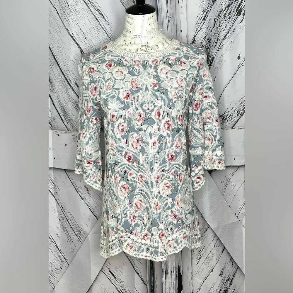 Solitaire Embroidered Floral Tunic Top S